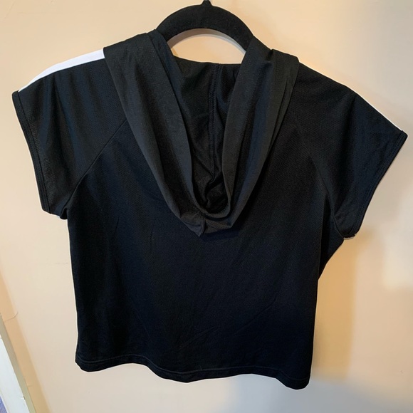 Women’s Athletic Works Black and White Hooded Zip-Up Top, size Medium. - Picture 2 of 4